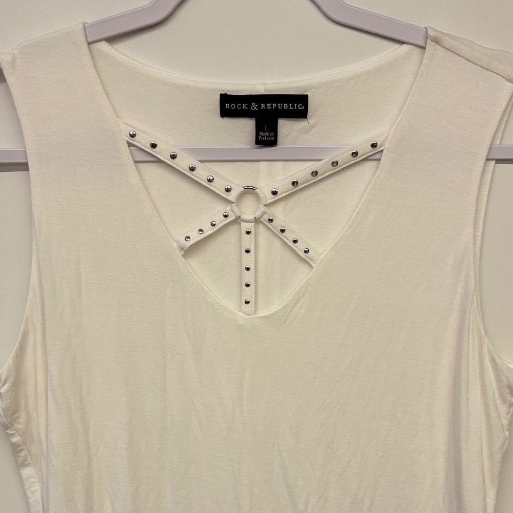 Edgy Rockstar Tank Top Studded Caged V-Neck Rock & Republic Women L Cream